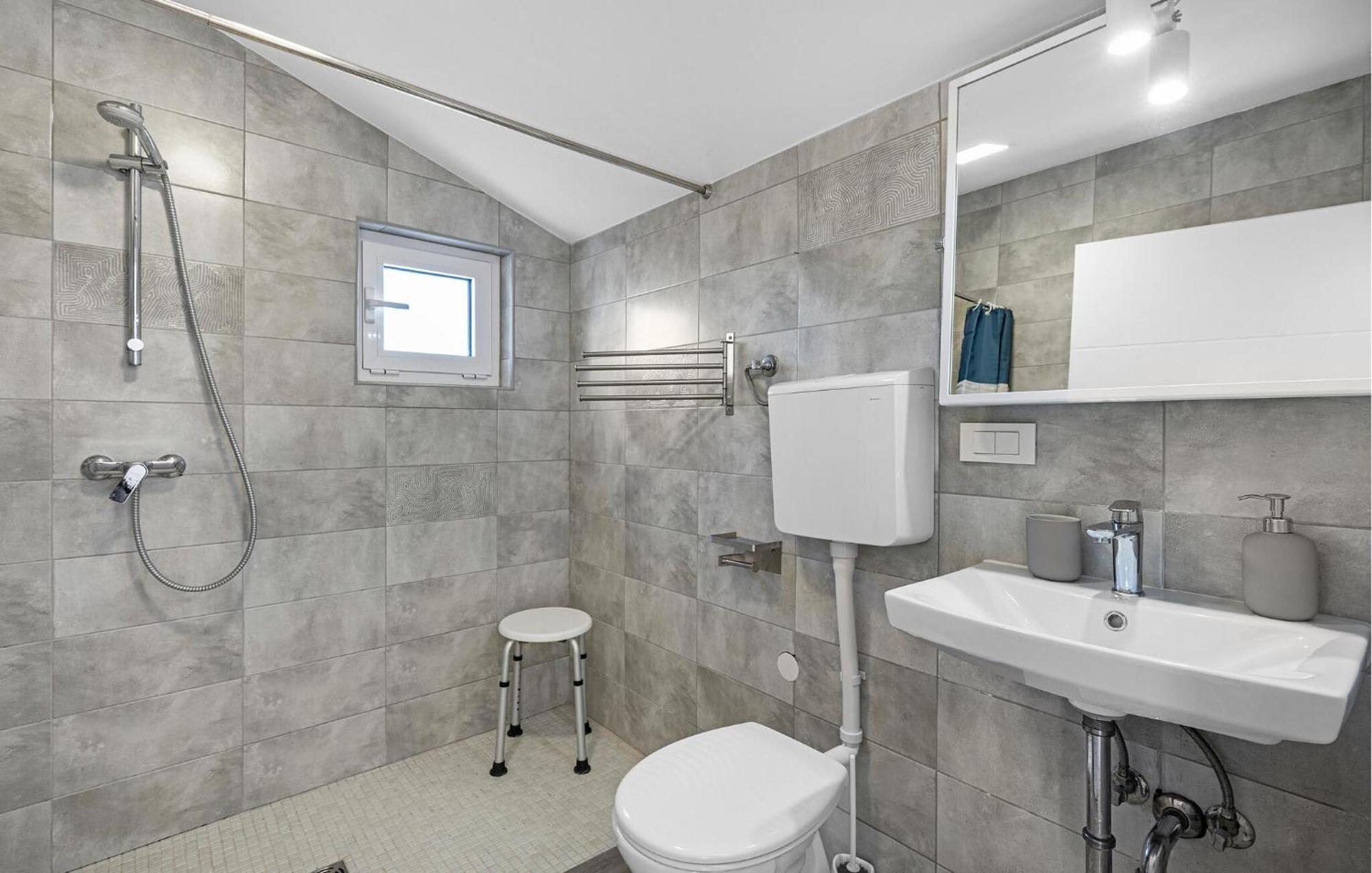 4 Bedroom Stunning Home In Murter Luaran gambar